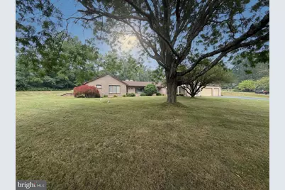 5770 Sun Valley Run, Zionsville, PA 18092 - Photo 4