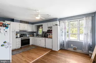 2300 S Filbert St, Allentown, PA 18103 - Photo 6