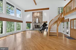 5069 S 5th St, Emmaus, PA 18049 - Photo 6