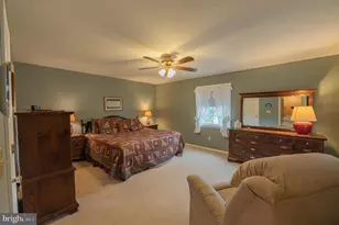 1039 Miriam Dr, Emmaus, PA 18049 - Photo 14