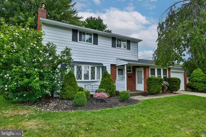 918 Bradford Street, Bethlehem, PA 18018 - Photo 1