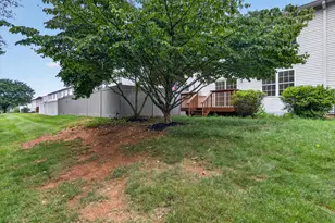 2886 Sequoia Dr, Macungie, PA 18062 - Photo 10