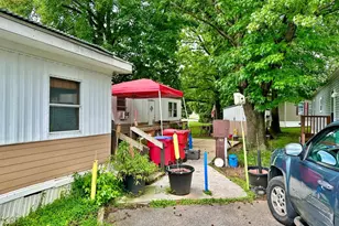 8700 Turkey Ridge Rd, Breinigsville, PA 18031 - Photo 4