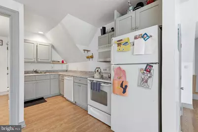 202 N 17th Street #APT D, Allentown, PA 18104 - Photo 8