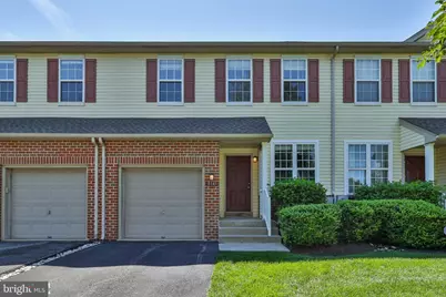 8145 Cross Creek Circle, Breinigsville, PA 18031 - Photo 2