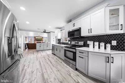 1804 Elmhurst Drive, Whitehall, PA 18052 - Photo 10