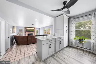 1804 Elmhurst Dr, Whitehall, PA 18052 - Photo 14