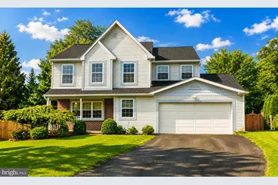 1728 32nd Street SW, Allentown, PA 18103 - Photo 2