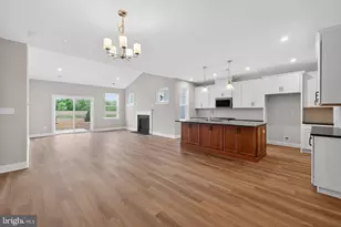 3008 North Cider Dr, Whitehall, PA 18052 - Photo 10