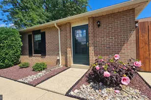 2870 Springhaven Pl, Macungie, PA 18062 - Photo 2