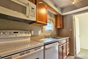 2870 Springhaven Pl, Macungie, PA 18062 - Photo 4