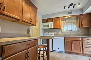 2870 Springhaven Pl, Macungie, PA 18062 - Photo 6