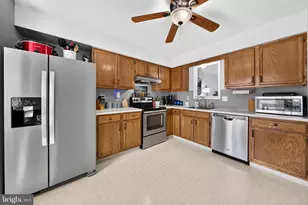 341 W 2nd St, Alburtis, PA 18011 - Photo 36