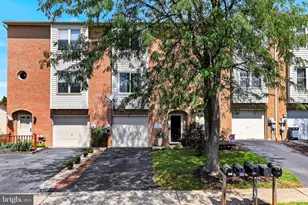 341 W 2nd St, Alburtis, PA 18011 - Photo 4