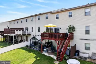 341 W 2nd St, Alburtis, PA 18011 - Photo 8