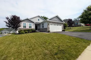 4220 Cypress Ln, Whitehall, PA 18052 - Photo 1