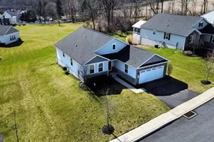 4220 Cypress Ln, Whitehall, PA 18052 - Photo 20