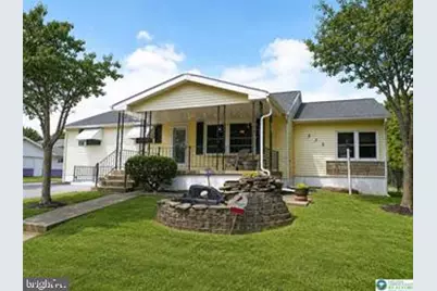 835 E Montgomery Street, Allentown, PA 18103 - Photo 2