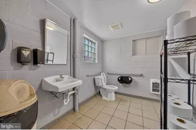 708 N 18th Street, Allentown, PA 18104 - Photo 30