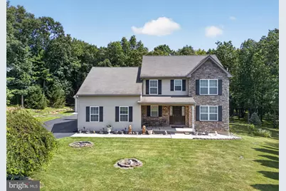 2199 Acorn Court, Slatington, PA 18080 - Photo 2