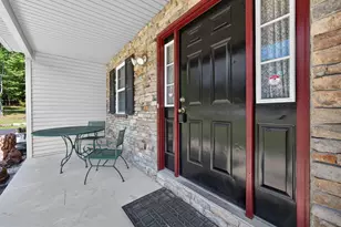 2199 Acorn Ct, Slatington, PA 18080 - Photo 16