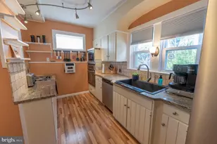 302 N 5th St, Emmaus, PA 18049 - Photo 6