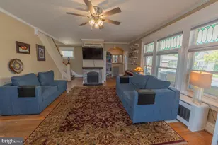 302 N 5th St, Emmaus, PA 18049 - Photo 2