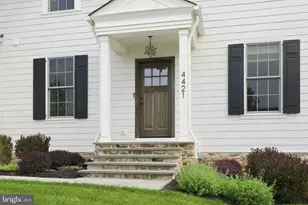 4421 Stonebridge Dr, Bethlehem, PA 18015 - Photo 4