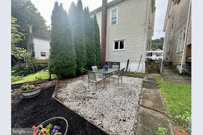 550 W Franklin Street, Slatington, PA 18080 - Photo 32
