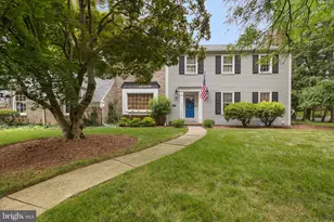 2898 Fairfield Dr, Allentown, PA 18103 - Photo 1
