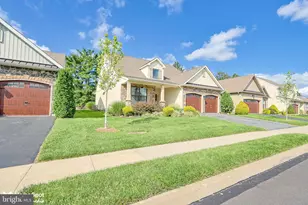 3551 Daylily Dr, Emmaus, PA 18049 - Photo 4