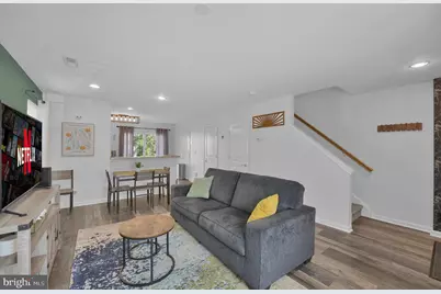 8451 Cromwell Court, Breinigsville, PA 18031 - Photo 6