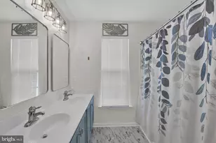 8451 Cromwell Ct, Breinigsville, PA 18031 - Photo 18