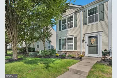 8451 Cromwell Court, Breinigsville, PA 18031 - Photo 2