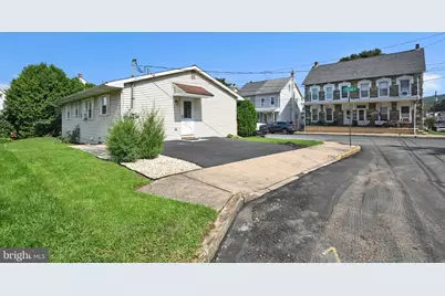 110 S 3rd Street, Emmaus, PA 18049 - Photo 28