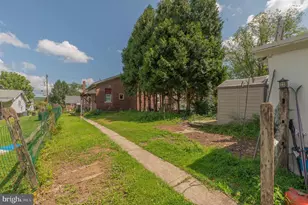 310 S 6th St, Emmaus, PA 18049 - Photo 10
