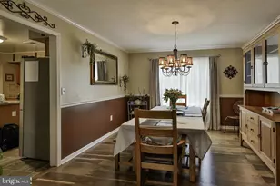 5016 Foxrun Ln, Whitehall, PA 18052 - Photo 14