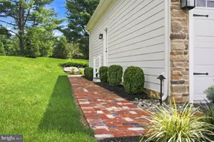 4369 Stonebridge Dr, Bethlehem, PA 18015 - Photo 62