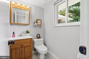 3708 Hawthorne Dr, Center Valley, PA 18034 - Photo 10