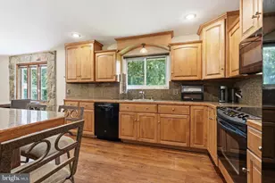 3708 Hawthorne Dr, Center Valley, PA 18034 - Photo 6