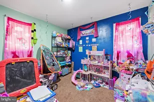 2421 W Greenleaf St, Allentown, PA 18104 - Photo 26