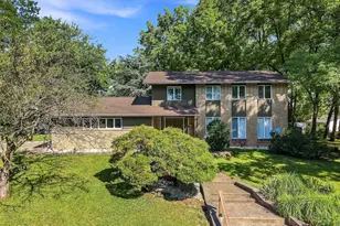 2421 W Greenleaf St, Allentown, PA 18104 - Photo 1