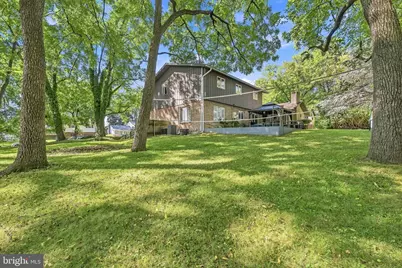 2421 W Greenleaf Street, Allentown, PA 18104 - Photo 32