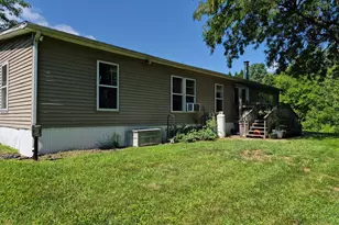 6175 Seanor Ct, Slatington, PA 18080 - Photo 4