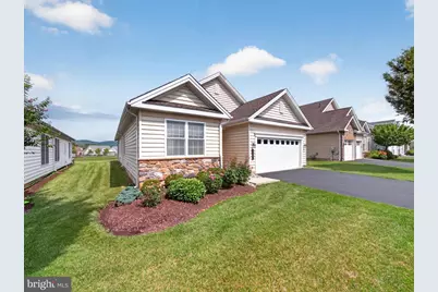 4367 Colonial Lane, Center Valley, PA 18034 - Photo 2