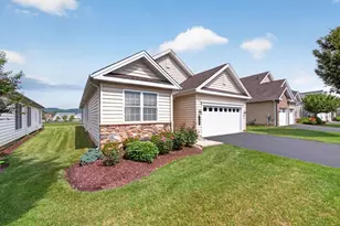 4367 Colonial Ln, Center Valley, PA 18034 - Photo 2