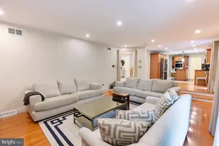 2210 Greenwood Rd, Allentown, PA 18103 - Photo 14