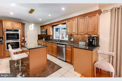 2210 Greenwood Road, Allentown, PA 18103 - Photo 8