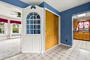 404 N 3rd St, Emmaus, PA 18049 - Photo 20