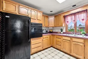 404 N 3rd St, Emmaus, PA 18049 - Photo 12